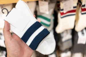 Как правильно подбирать носки в мужском гардеробе